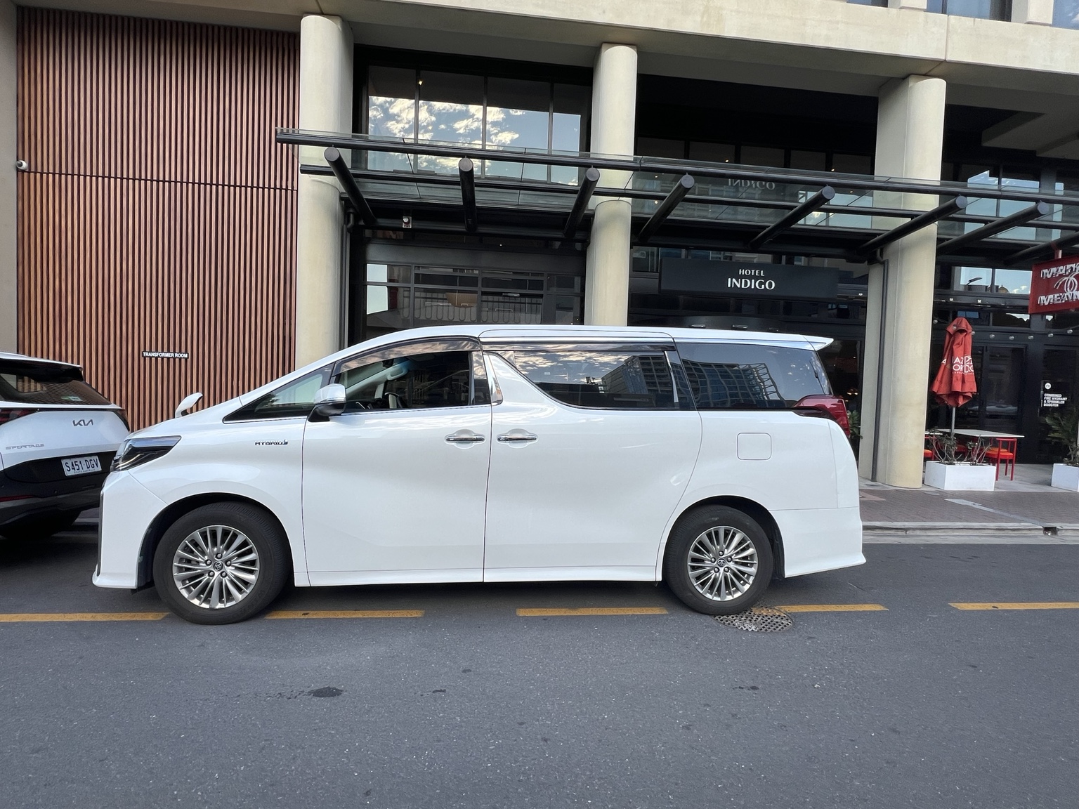 Luxury People Mover